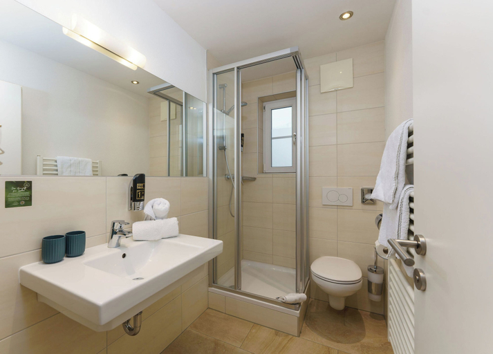 Bathroom 3, Landhaus Hubertus Wellness & Breakfast, Liezen