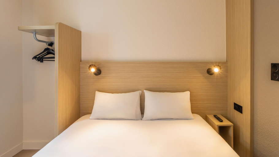 Bedroom 4, Kyriad ECO - Marne-la-Vallée Saint-Thibault-des-Vignes, Seine-et-Marne