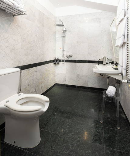 Bathroom 5, Grand Hotel della Posta, WorldHotels Distinctive, Sondrio
