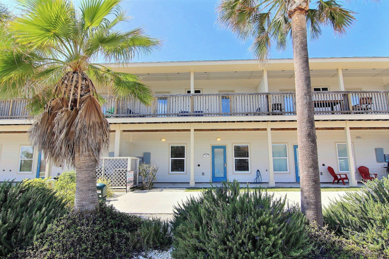 Exterior & Views, Surfin' Seahorse by Silver Sands Vacation Rentals, Nueces