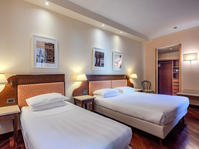 Bedroom 2, B&B Hotel Firenze Pitti Palace al Ponte Vecchio, Florence