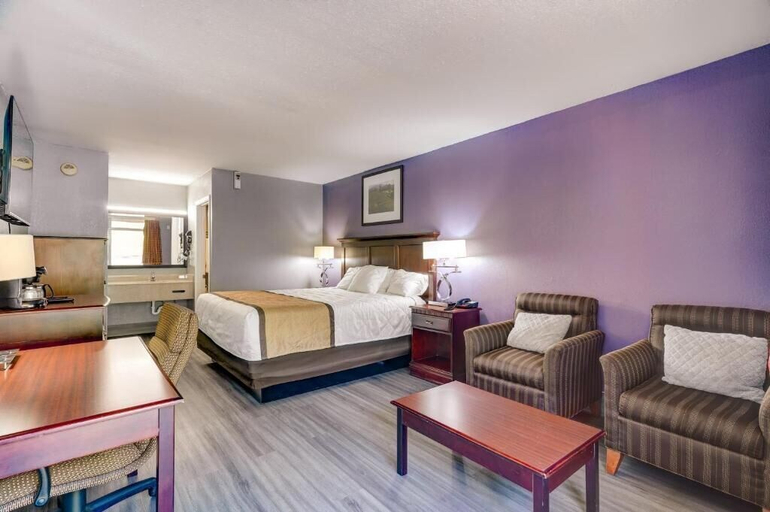 Bedroom 3, Budget Inn Ellijay, Gilmer