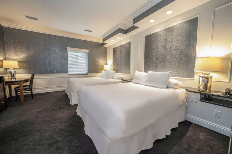 Bedroom 3, The Grand Resort, Trumbull