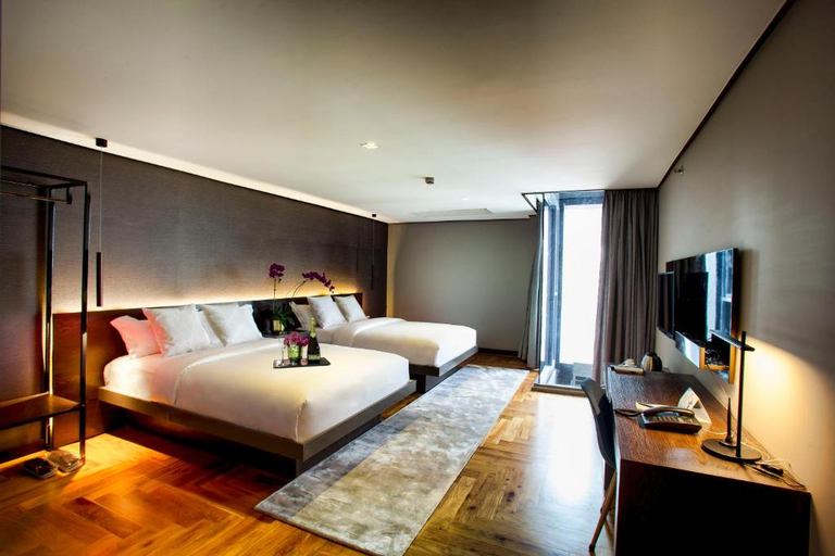 Ramada Encore by Wyndham Makati - Tap to explore photos