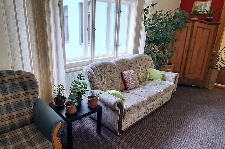 Others 5, Hotel Mrazek, Pardubice