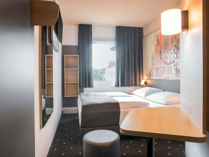 Bedroom 4, B&B HOTEL Schwerin-Süd, Schwerin