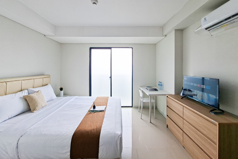 Bedroom 3, Functional and Strategic Studio at Apartment Daan Mogot City By Travelio, West Jakarta