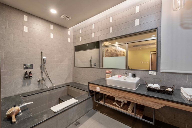 Bathroom 5, No. 9 Hotel, Yilan