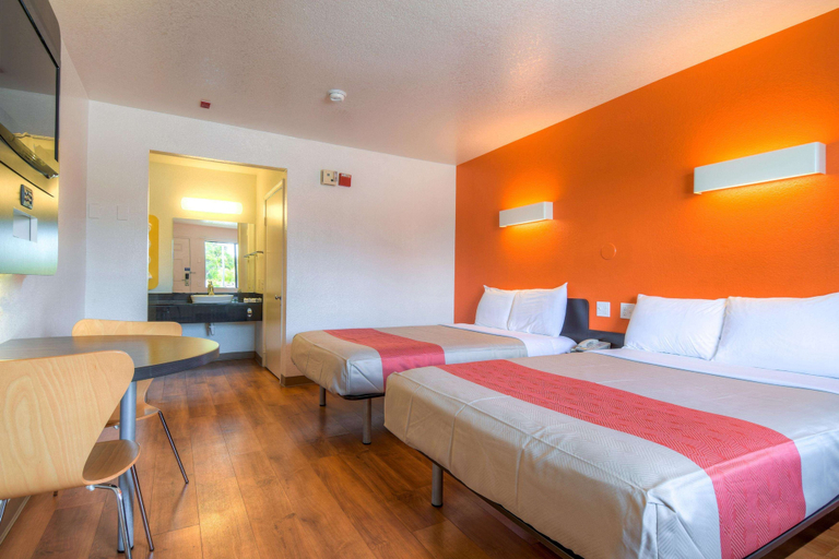Bedroom 3, Motel 6 Chula Vista, CA - San Diego, San Diego