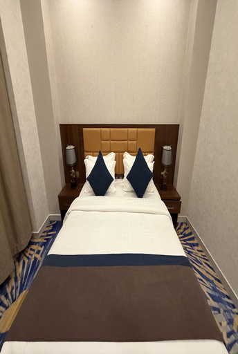 Bedroom 3, Holiday Al Khaleej Hotel, Al Khobar