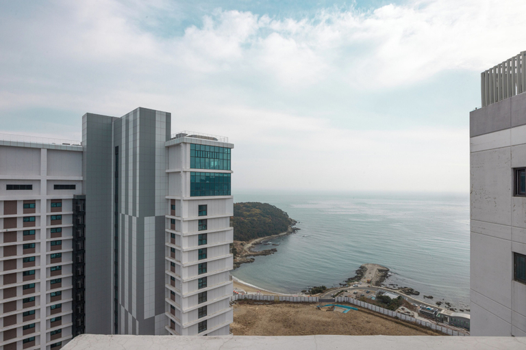 Exterior & Views 2, ElMomento Osiria, Gijang