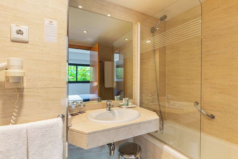 Bathroom 4, Sercotel de los Reyes, Madrid