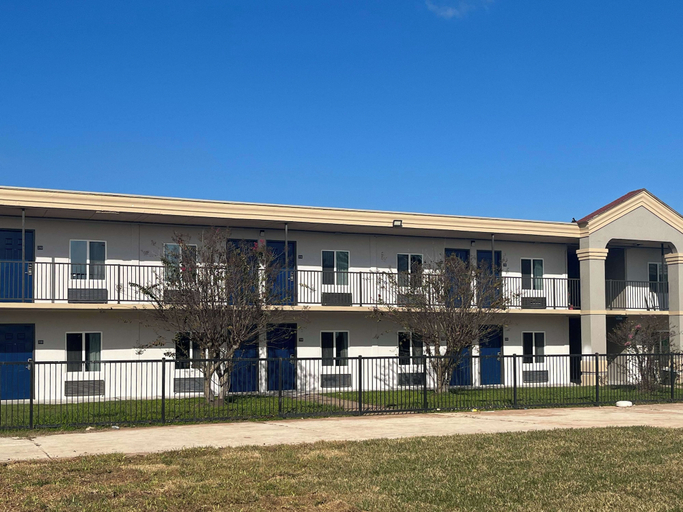 Exterior & Views 2, Studio 6 Lake Jackson, TX, Brazoria