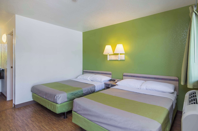 Bedroom 4, Motel 6 Bellmead, TX - Waco, McLennan