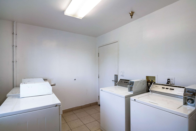 Others 4, Motel 6 Monterey Park, CA, Los Angeles