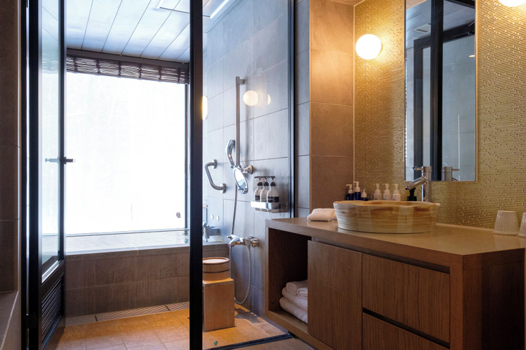 Bathroom 5, Okujozankeionsen Kashogyoen, Sapporo