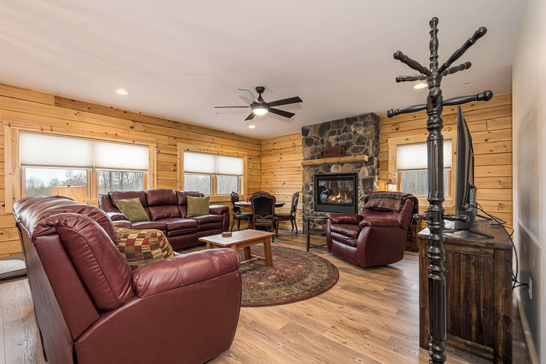 Others 5, John's Place by Taylor Made Deep Creek, Garrett
