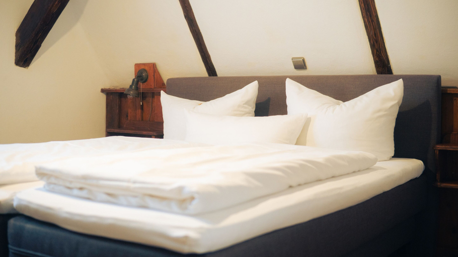 Bedroom 4, Hotel Restaurant Zum Nachtwächter, Enzkreis