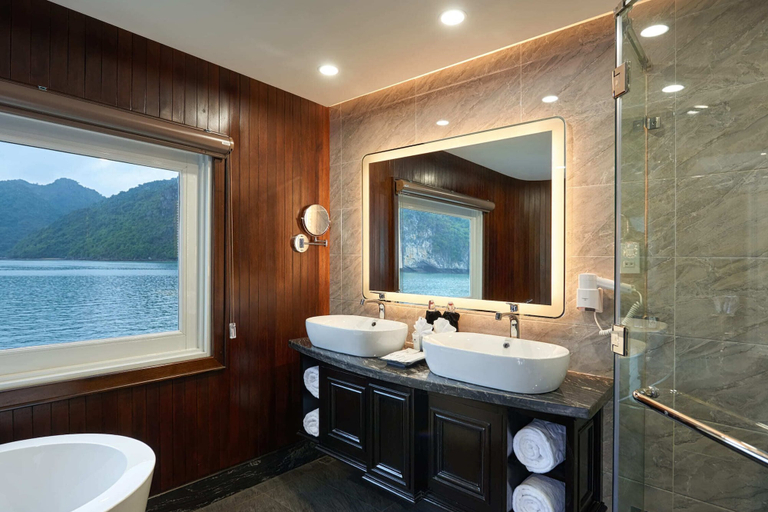 Bathroom 5, Ambassador Signature Cruise - Lan Ha Bay - All Inclusive, Hạ Long