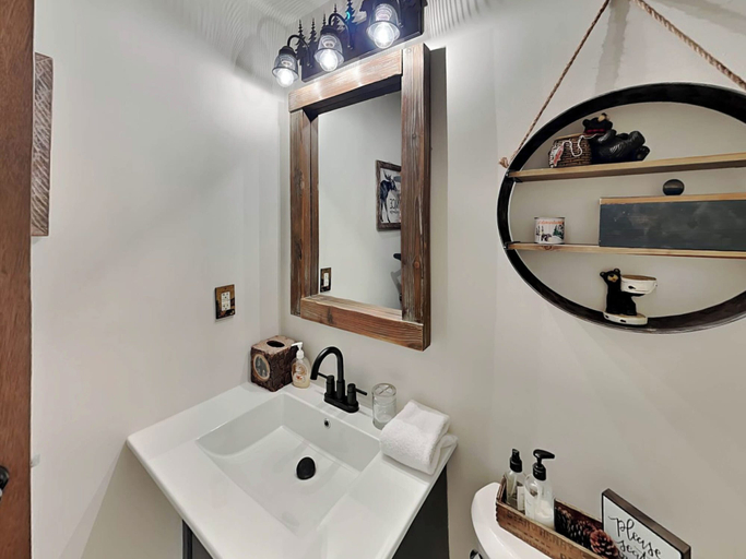 Bathroom 4, Cooper's Landing by Taylor Made Deep Creek, Garrett