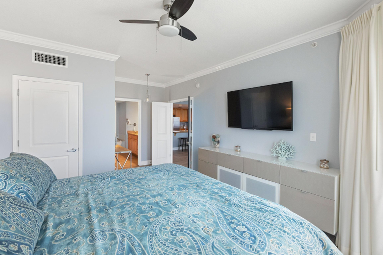 Bedroom 2, Grandview East 1203, Bay