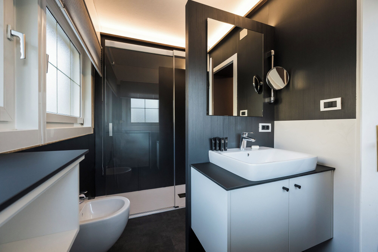 Bathroom 5, Alpstay - Chalet Hotel Hartmann - Adults Only, Bolzano