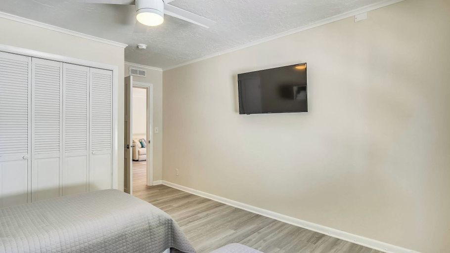 Bedroom 3, Flagler's Oasis by Avantstay Tropical Key West Escape Private Pool Month Long Stays Only, Monroe