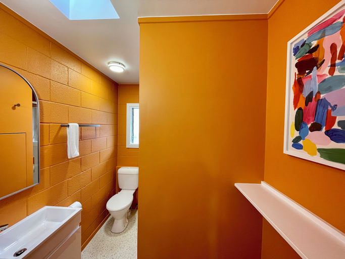 Bathroom 4, Mount Eden Motel, Waitakere