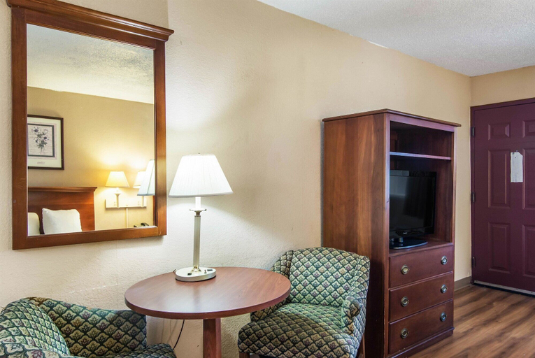 Bedroom 3, Motel 6 Alsip, IL, Cook