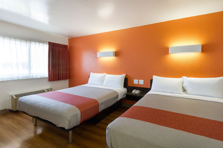 Bedroom 4, Motel 6 Claremont, CA, Los Angeles