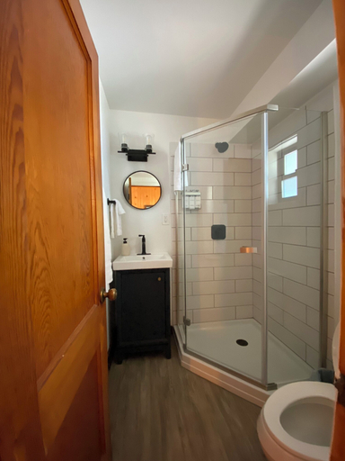Bathroom 3, Columbia Point Resort, Stevens