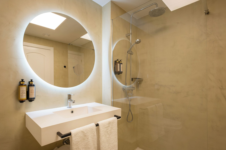 Bathroom 4, Dorma Sardinero, Cantabria
