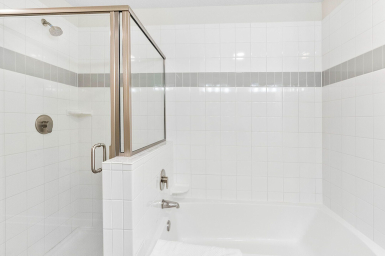 Bathroom 4, 4013 Breakview Drive #108, Orange