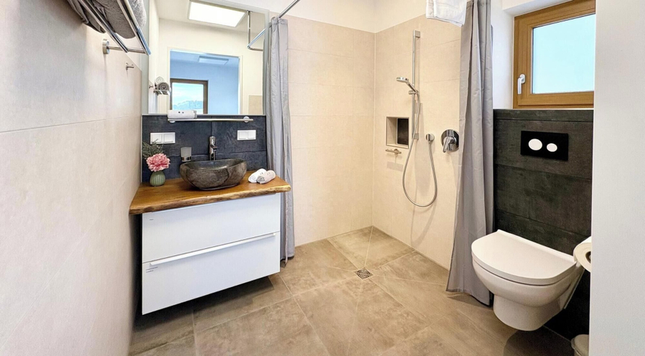 Bathroom 3, Panorama Apartments by Chiemsee barrierefrei, Traunstein