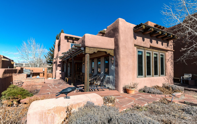 Exterior & Views 2, City Views at Alma Compound by Kokopelli Property Management, Santa Fe