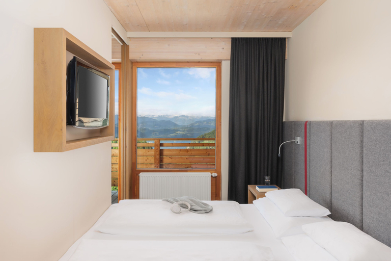 Bedroom 4, Falkensteiner Family Hotel Sonnenalpe, Hermagor