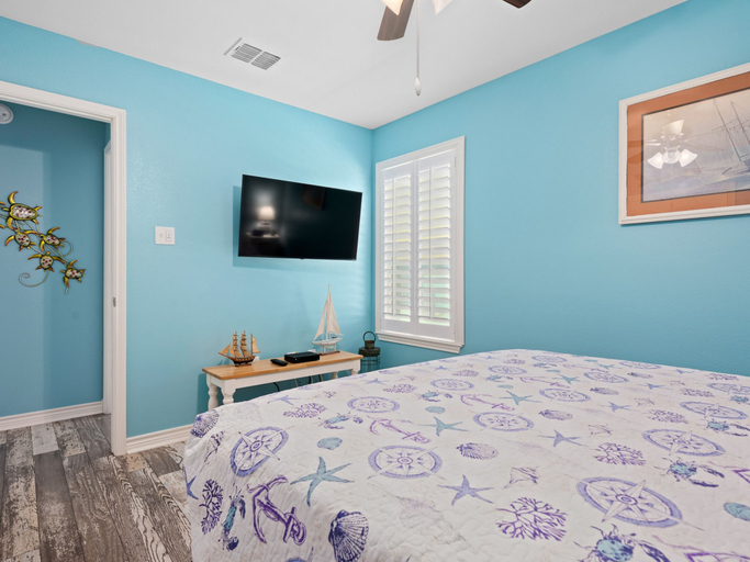 Bedroom 2, Turtle's Nest by Miss Kitty’s, Aransas