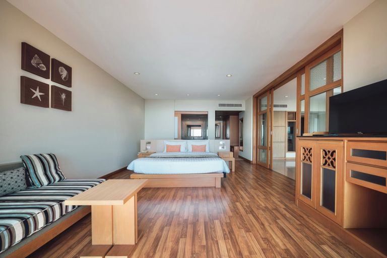 Bedroom 3, The Heritage Pattaya Beachfront Resort, Pattaya