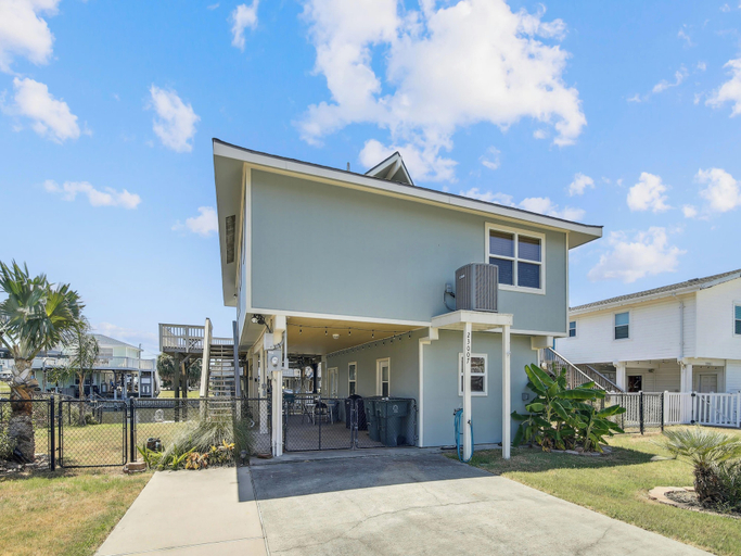 Exterior & Views 2, Celestial Dreams by Ryson Vacation Rentals, Galveston
