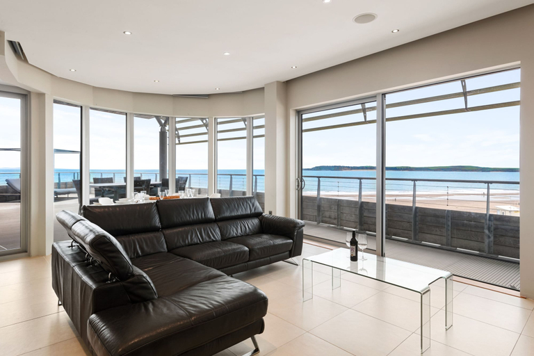 Others 5, Sea Breeze - Spectacular Sea Views, Pembrokeshire