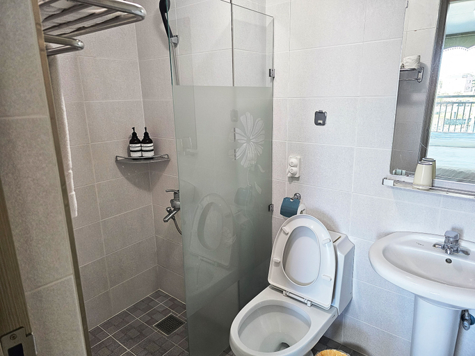 Bathroom 3, Sea Cliff Hotel Jeju, Jeju