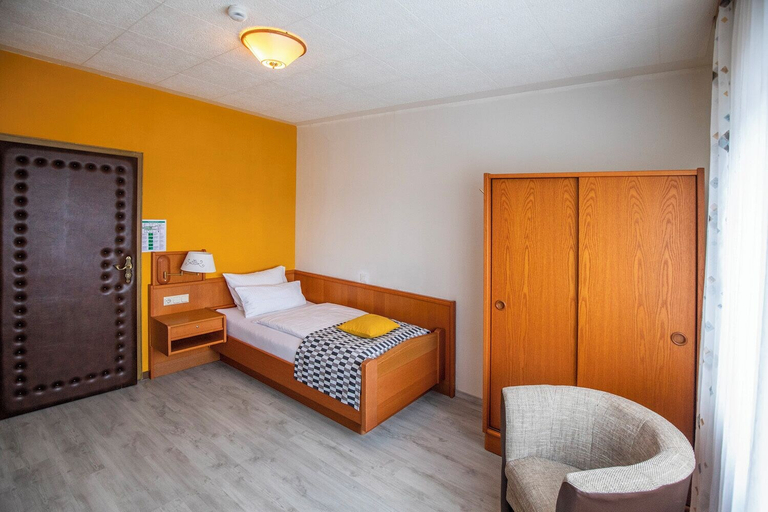 Bedroom 4, Berghotel Waidmannsheil, Waldeck-Frankenberg