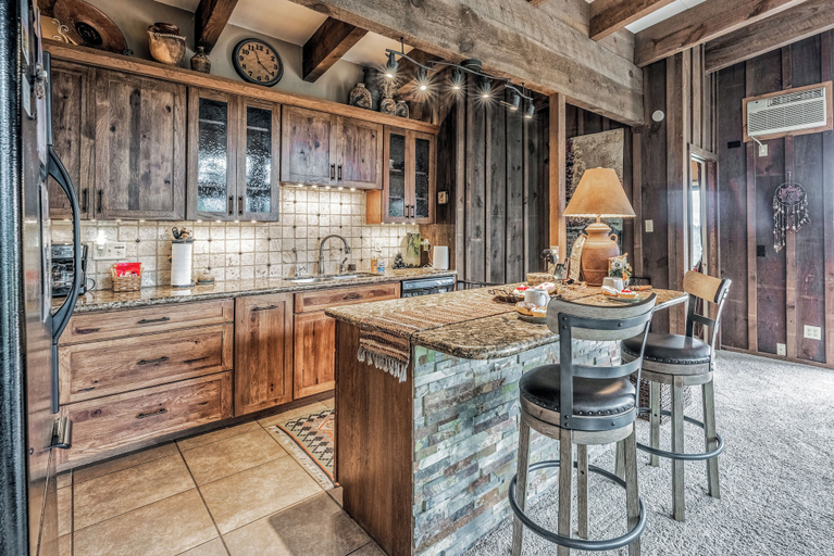 Food & Drinks 4, Neeley Mountain House by Ruidoso Vacation Rentals, Lincoln