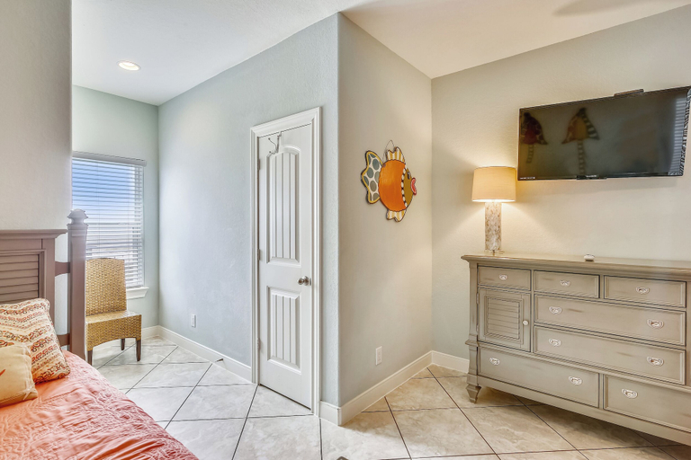 Bedroom 2, A Salty Kiss by Ryson Vacation Rentals, Galveston