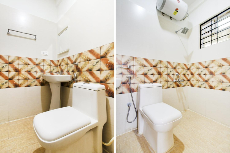 Bathroom, Hotel O Sm Residency, Bangalore