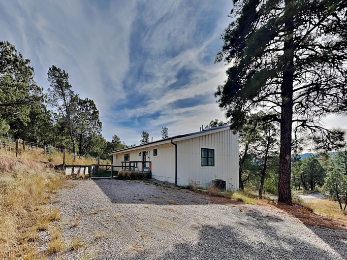 Exterior & Views 2, Casa Blanca by Ruidoso Vacation Rentals, Lincoln