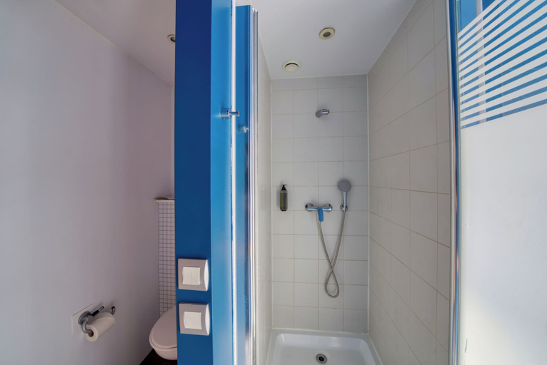 Bathroom 5, ibis budget Gennevilliers Asnières, Hauts-de-Seine