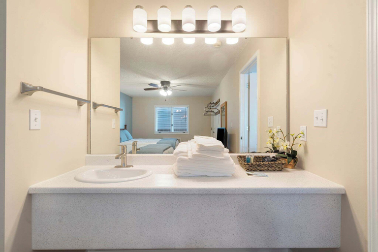Bathroom 3, Enjoy Lakeside Fun Lakeview At Table Rock!, Stone