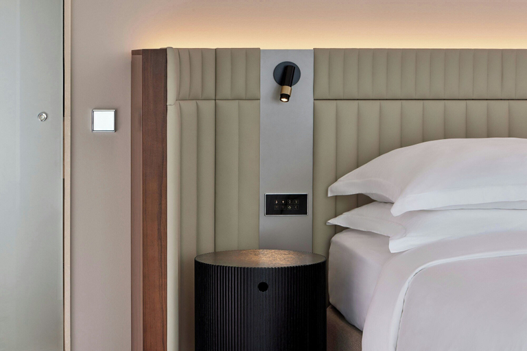 Bedroom 2, JW Marriott Hotel Frankfurt, Frankfurt am Main