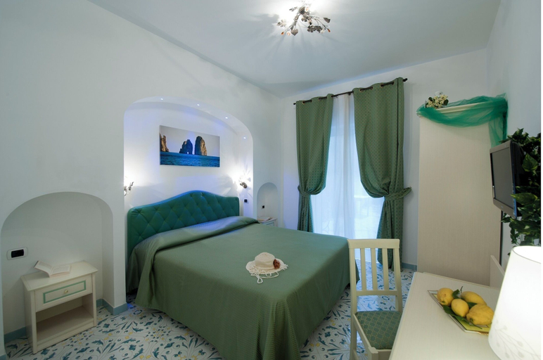 Bedroom 3, La Conchiglia, Salerno